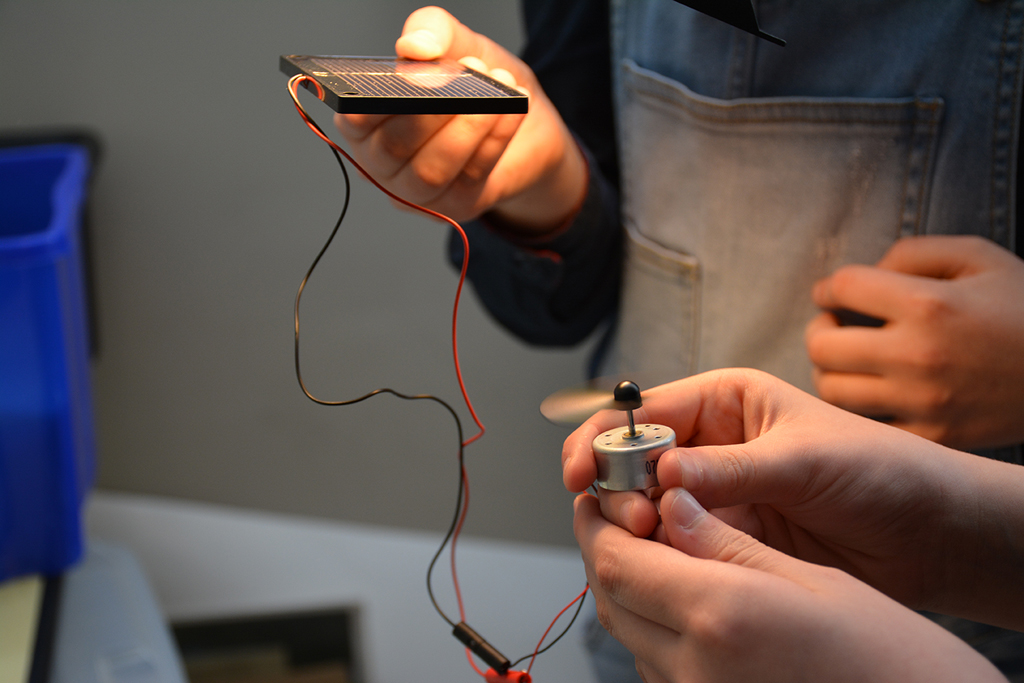 Energie, atelier, photovoltaïque, enfant , élèves, panneau solaire