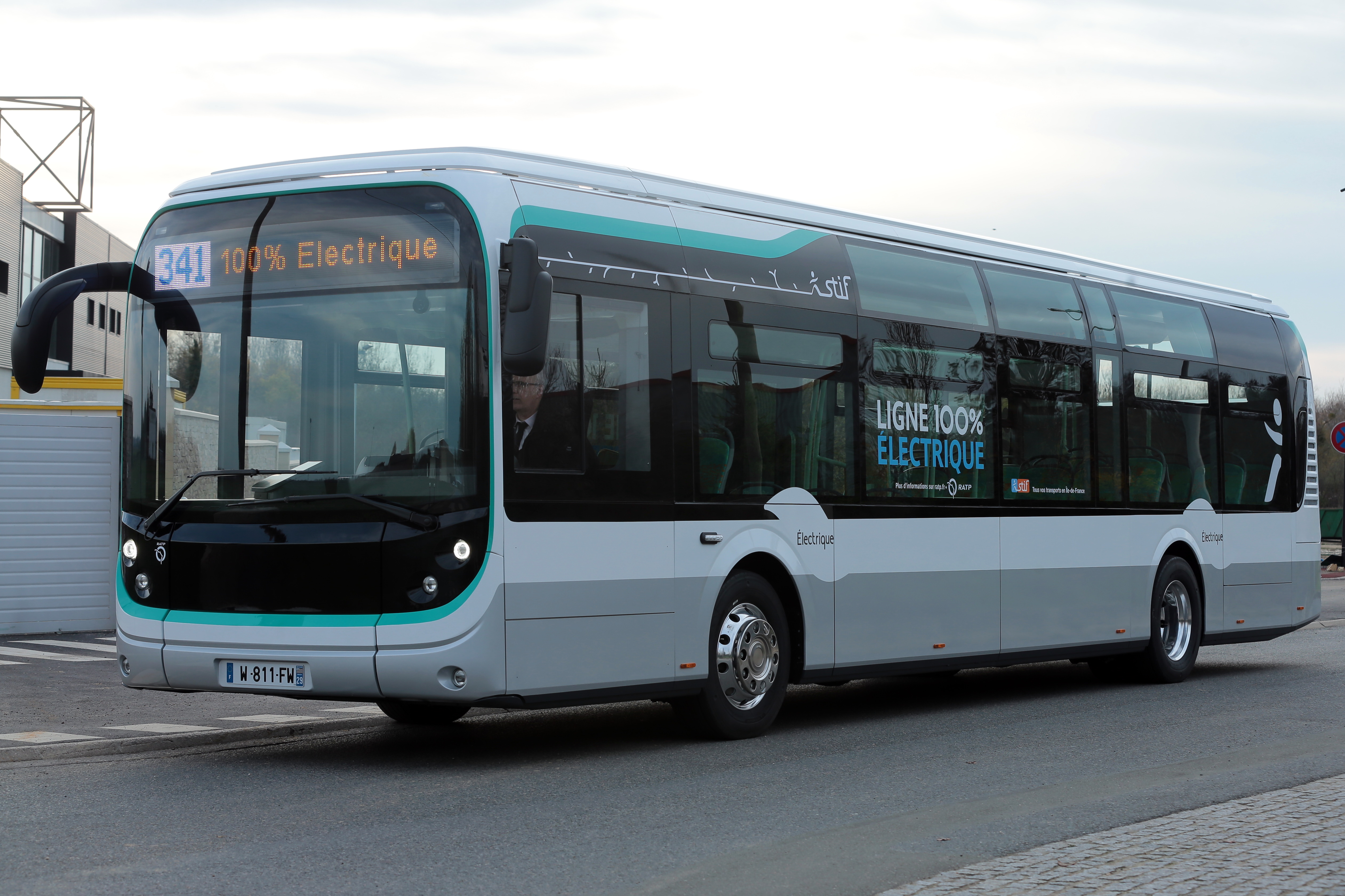 Le bus Bluebus de la RATP. crédit.P.ANZIANI