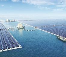 Centrale solaire flottante à proximité de la ville de Huainan à environ 200 kilomètres au nord-ouest de Shanghai